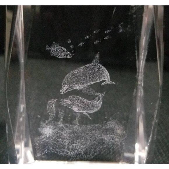 3D Etched Crystal Glass Dolphin Figurine Paperweight With Marine Life Scene Rect - Picture 3 of 8